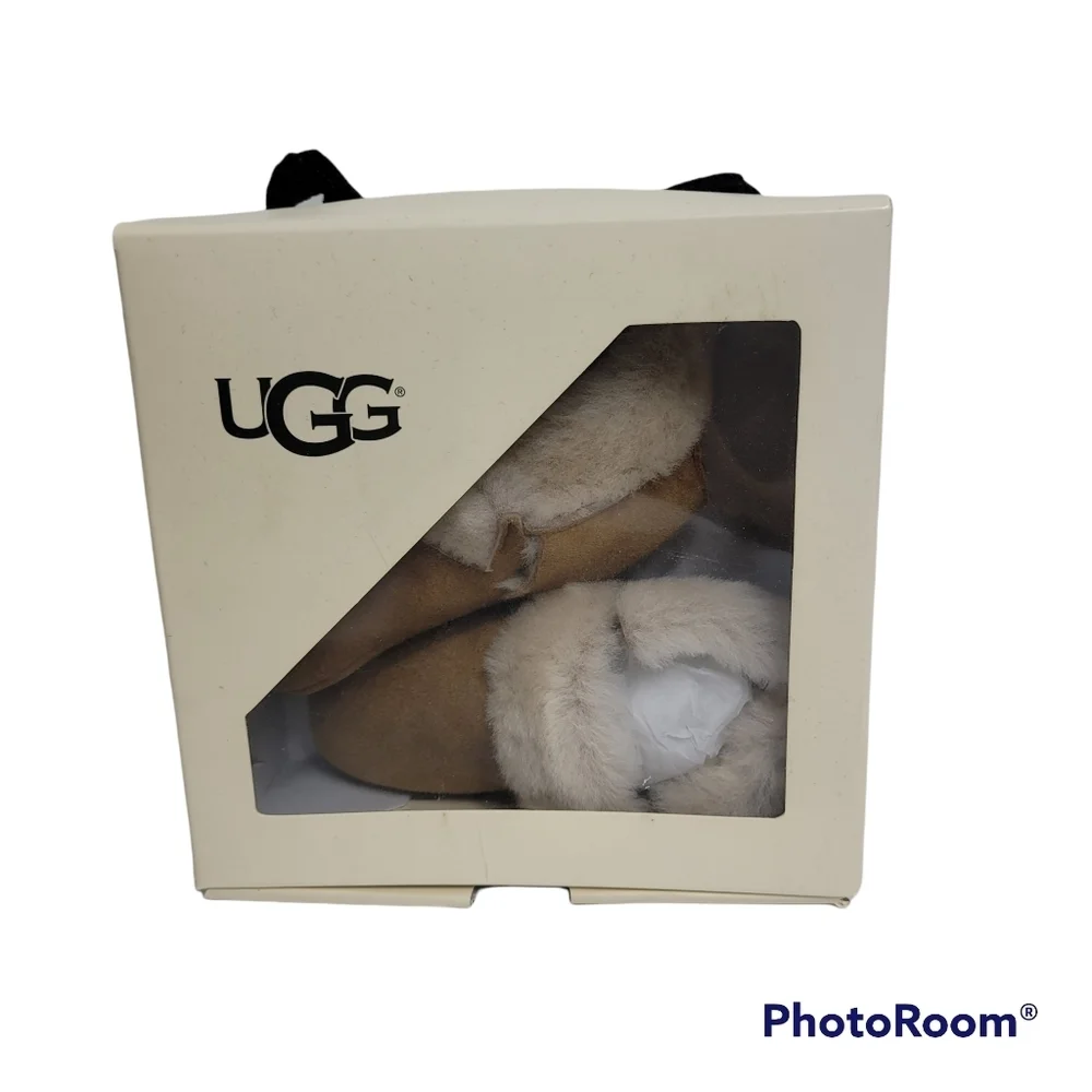 UGG Solvi‎ Infants Bootie Sz 4/5